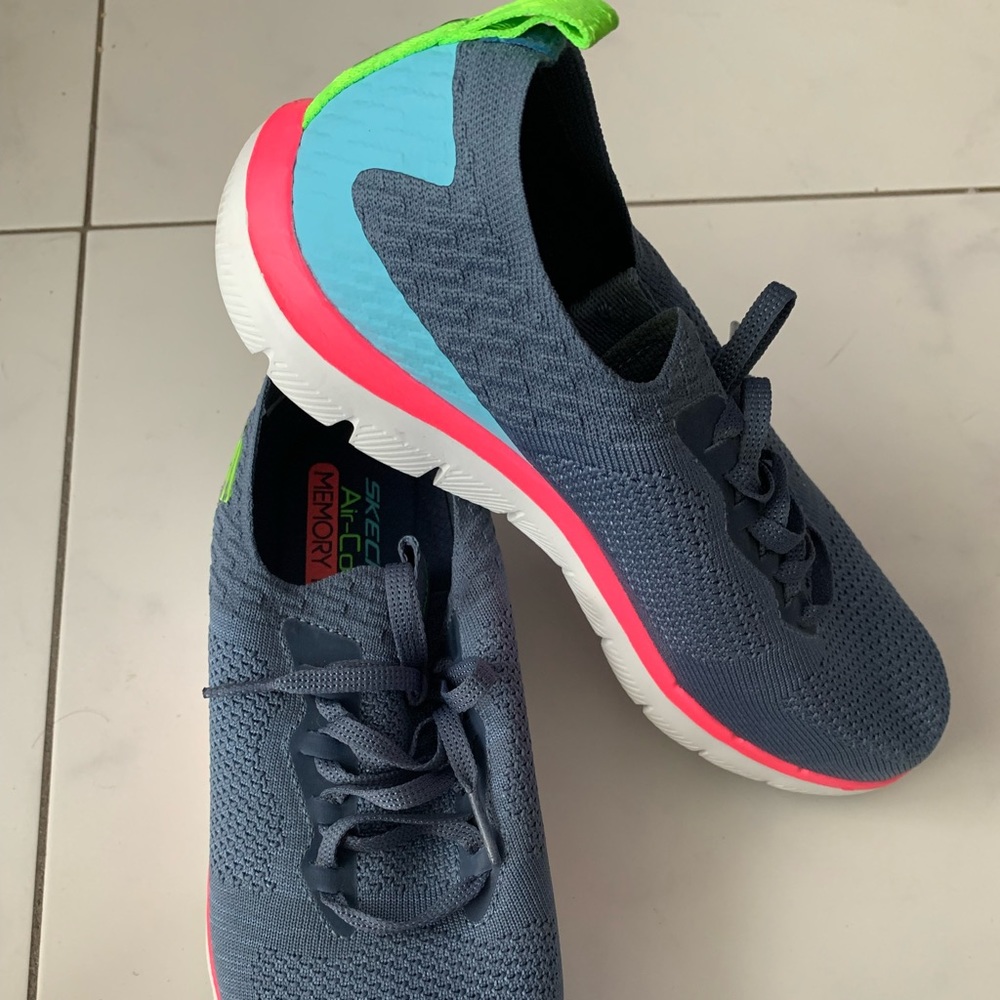 Skechers air cooled memory foam slip ins  size8